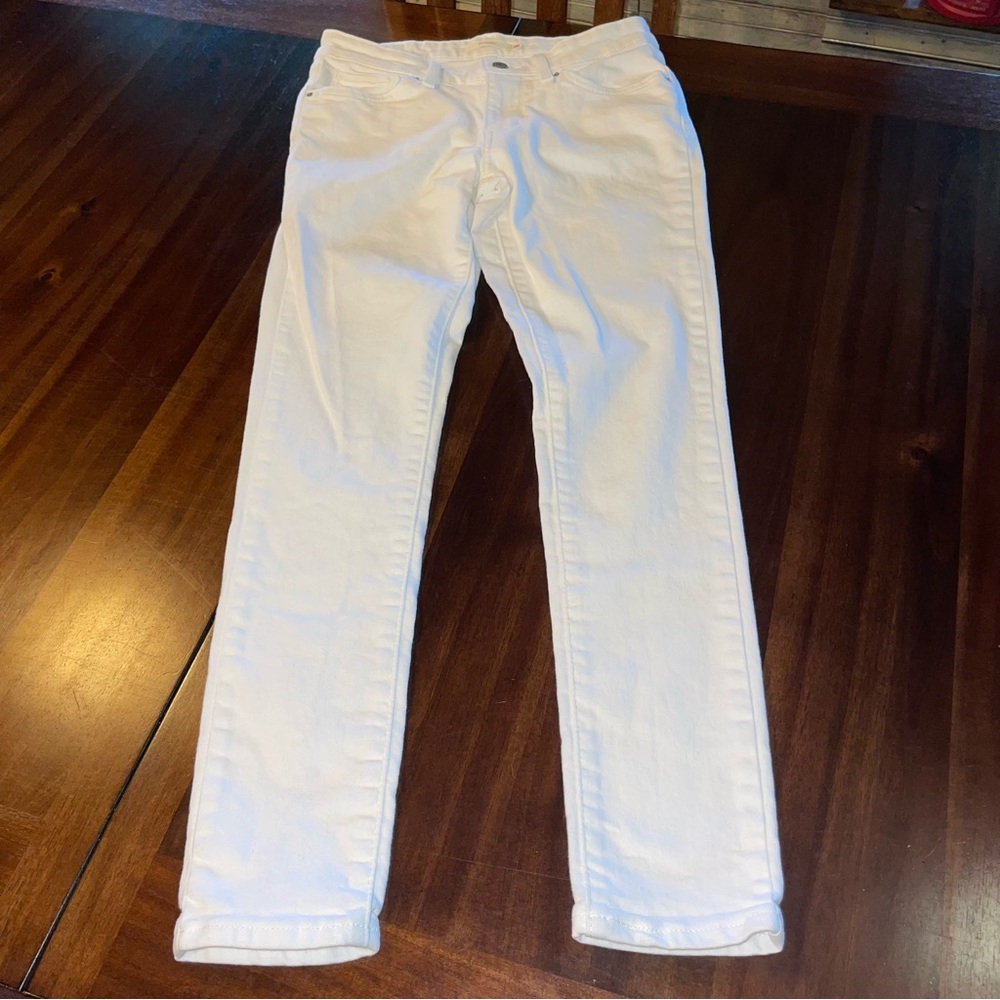 Women's White Levi’s Jeans! 711 Skinny!!